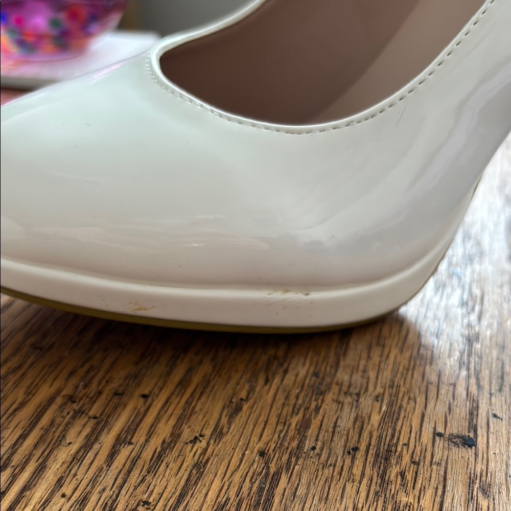 New Sexy White Mary Jane Heels - Picture 5 of 7